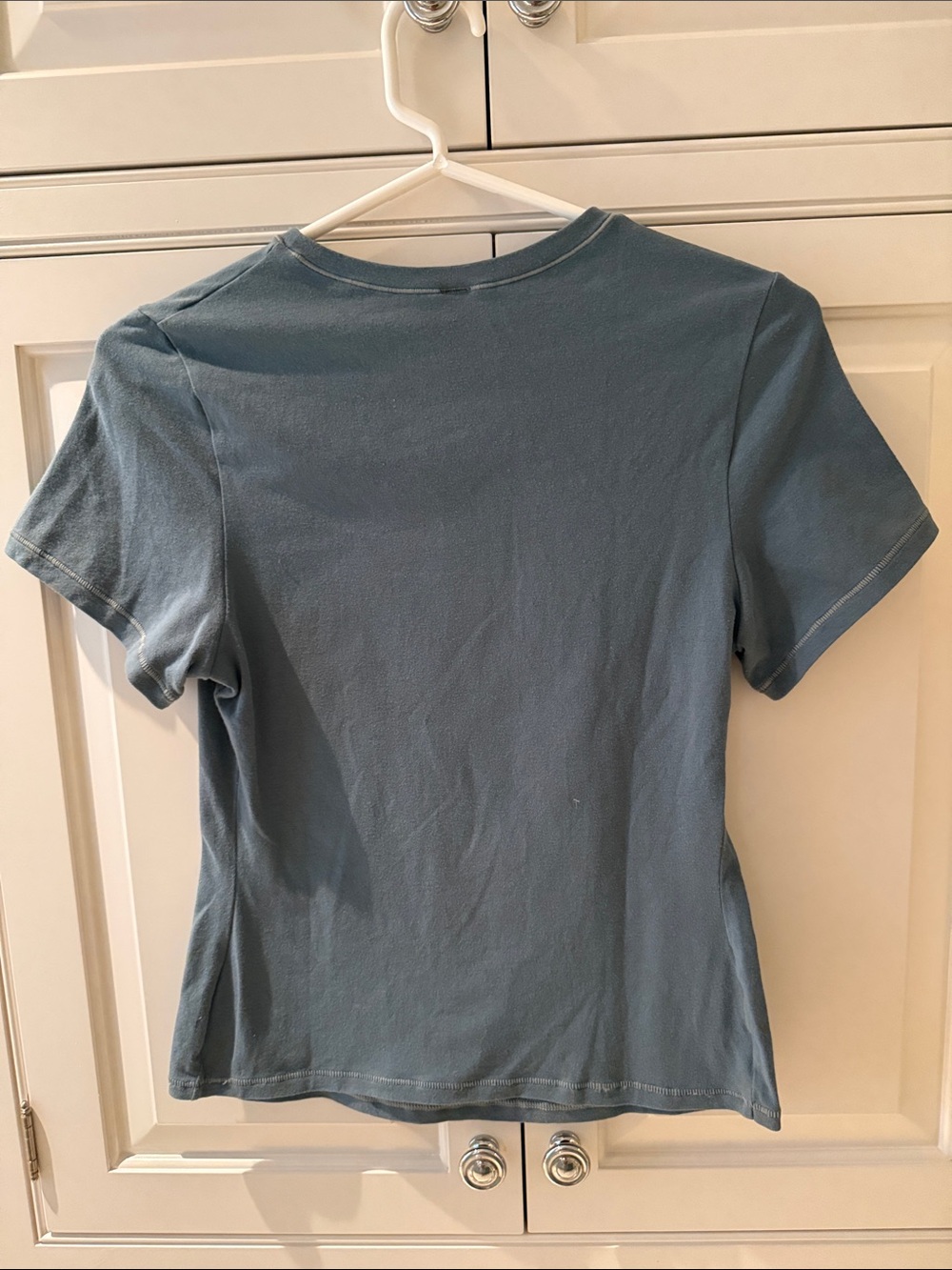 SKIMS Tee Shirt in Kyanite - Picture 8 of 8